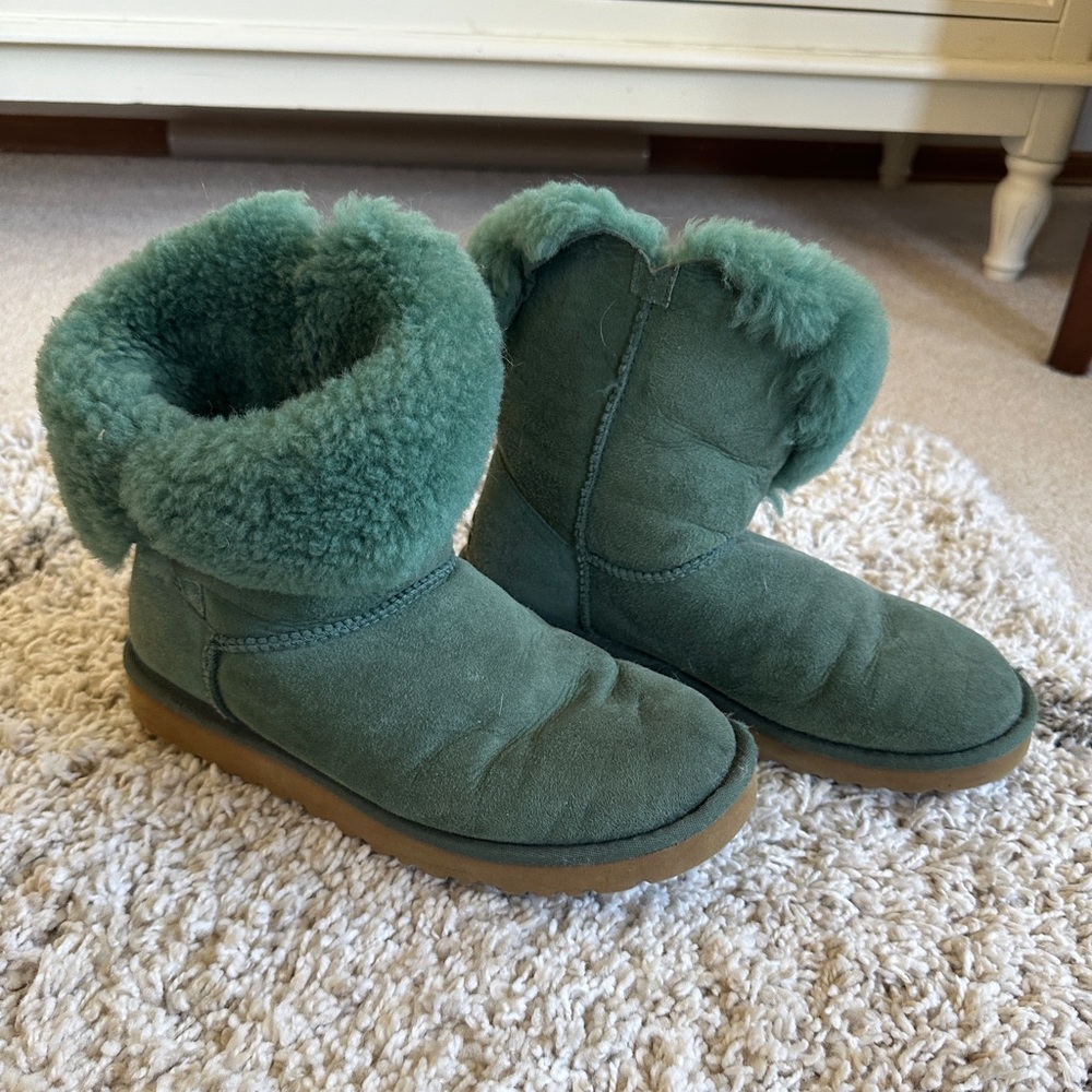 Green Ugg Boots 8